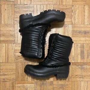 Hunter Genuine Shearling & Patent Leather Lace Up Rain Boots Size 9 In Blk
